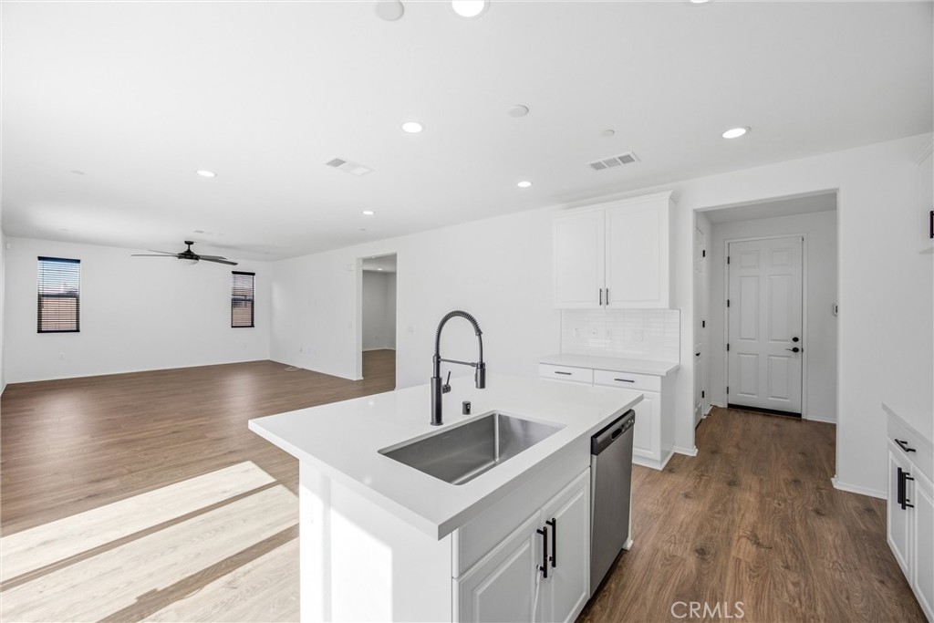 8844 Glencliff Avenue Property Photo 15