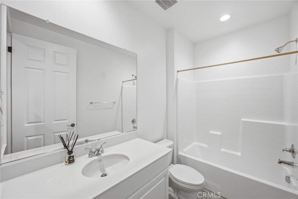8844 Glencliff Avenue Property Photo 23