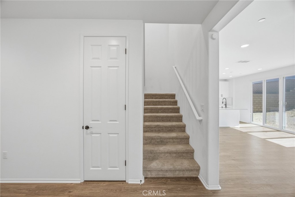 8844 Glencliff Avenue Property Photo 24