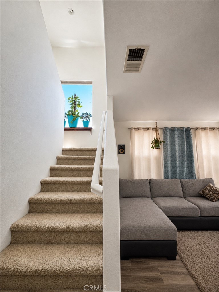 13116 Sunnyvale Court Property Photo 9