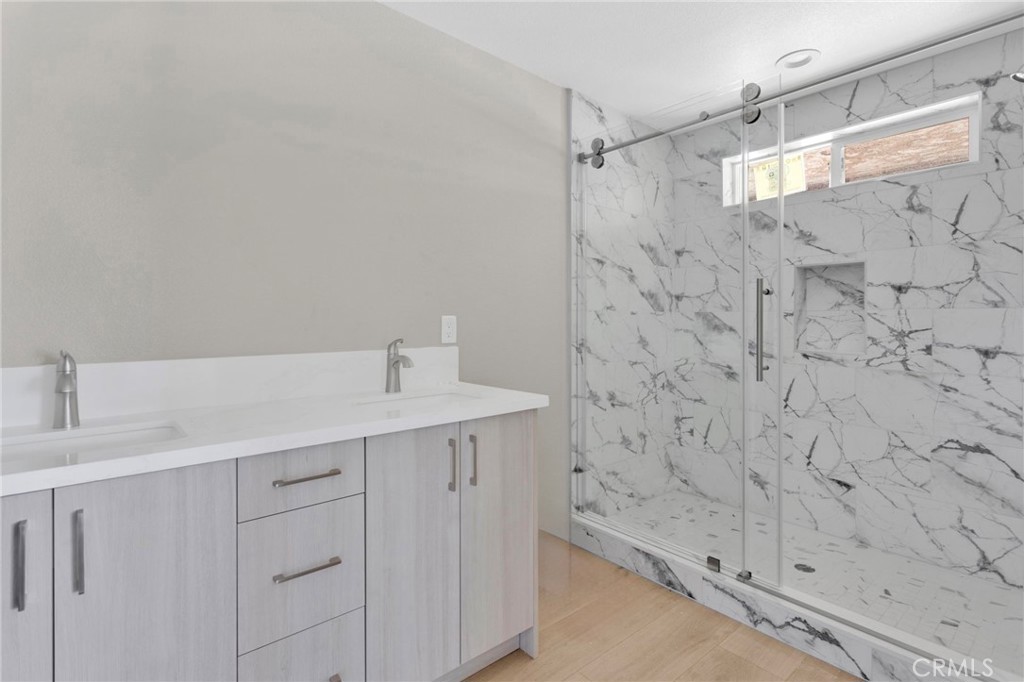 15025 Olive St Property Photo 15