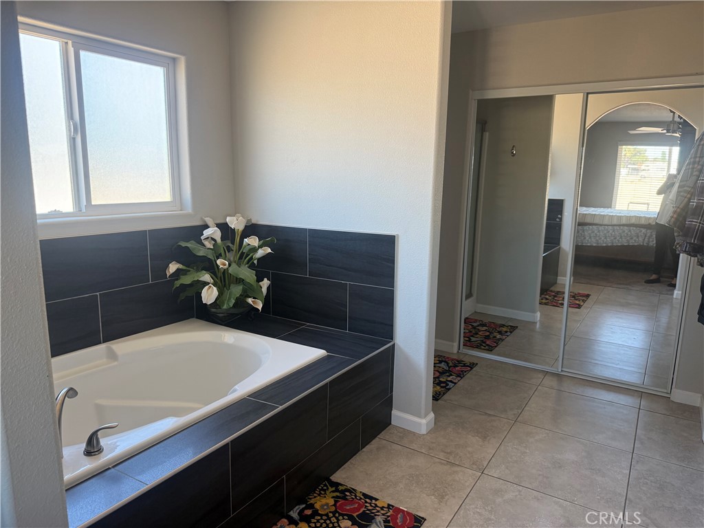 9040 10th Avenue Property Photo 6