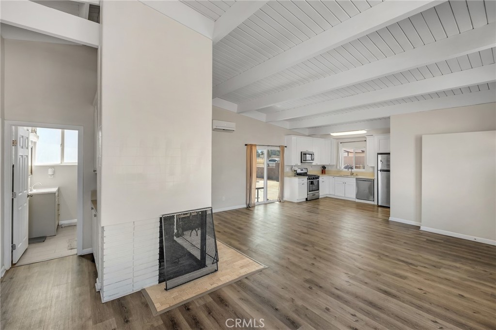 20660 Us Highway 18 Property Photo 9