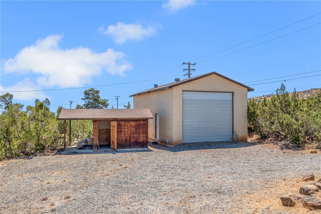 2722 Arrowhead Property Photo 2