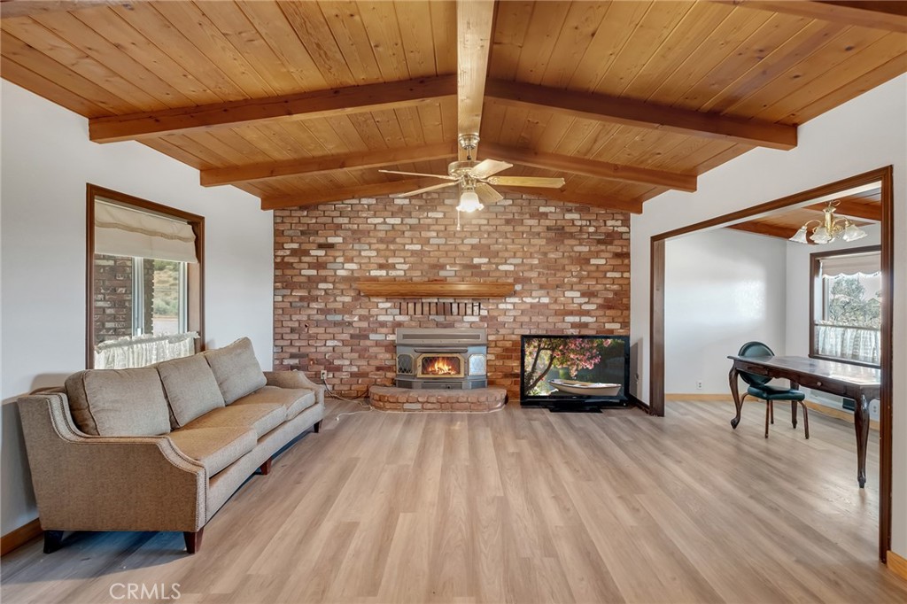 2722 Arrowhead Property Photo 3