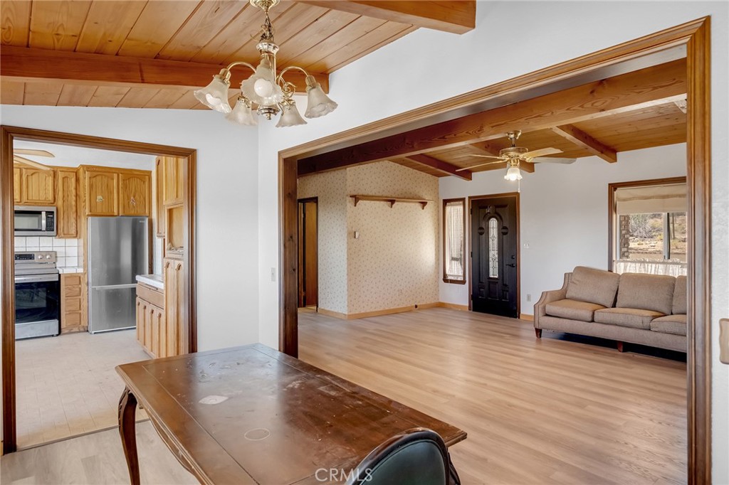 2722 Arrowhead Property Photo 7