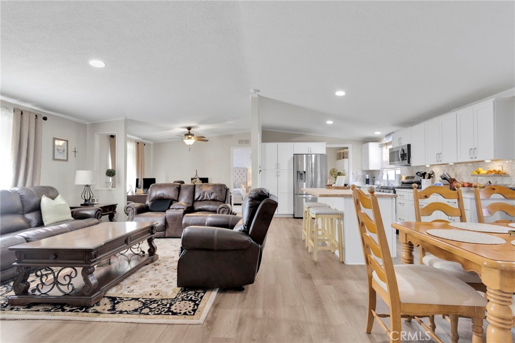 12245 Cordero Road Property Photo 5