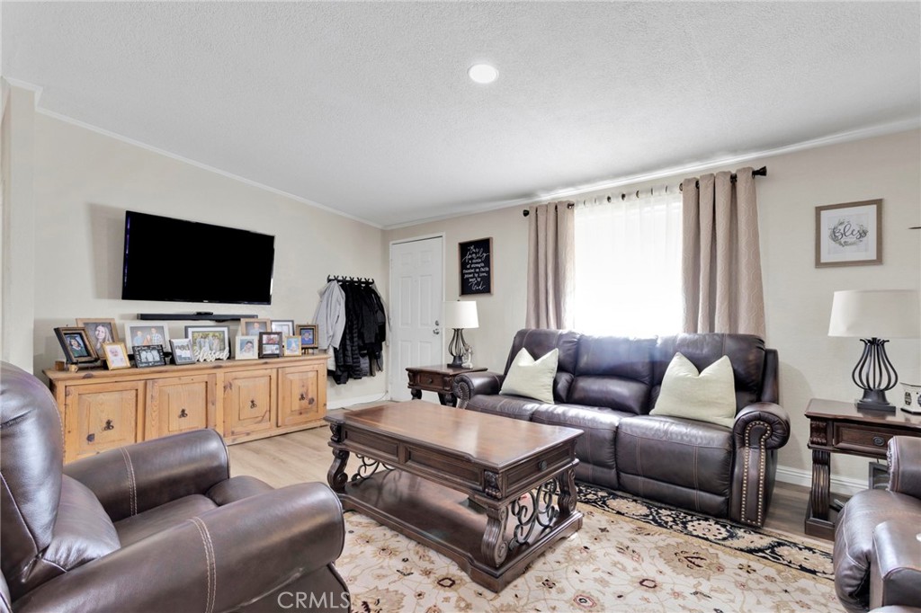 12245 Cordero Road Property Photo 9
