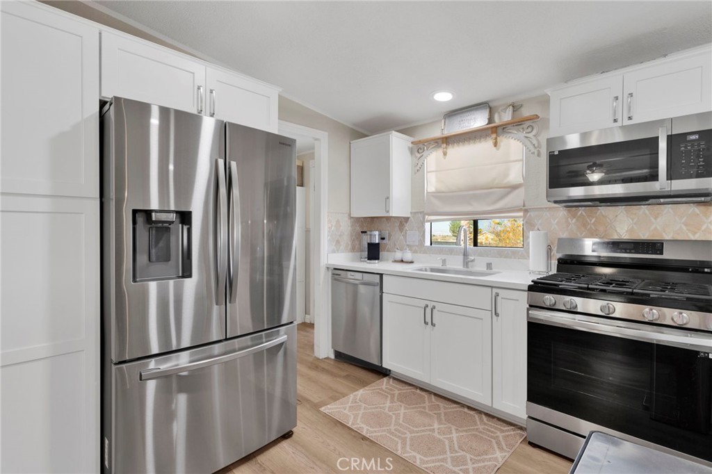 12245 Cordero Road Property Photo 12