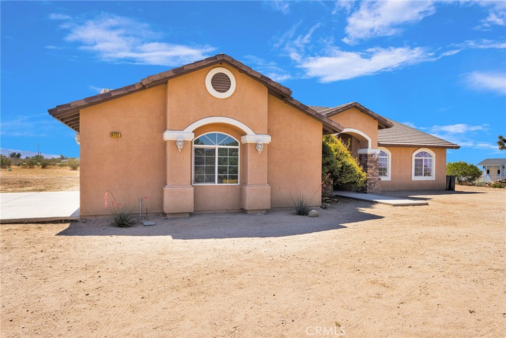 11722 Brookside Court Property Photo 4