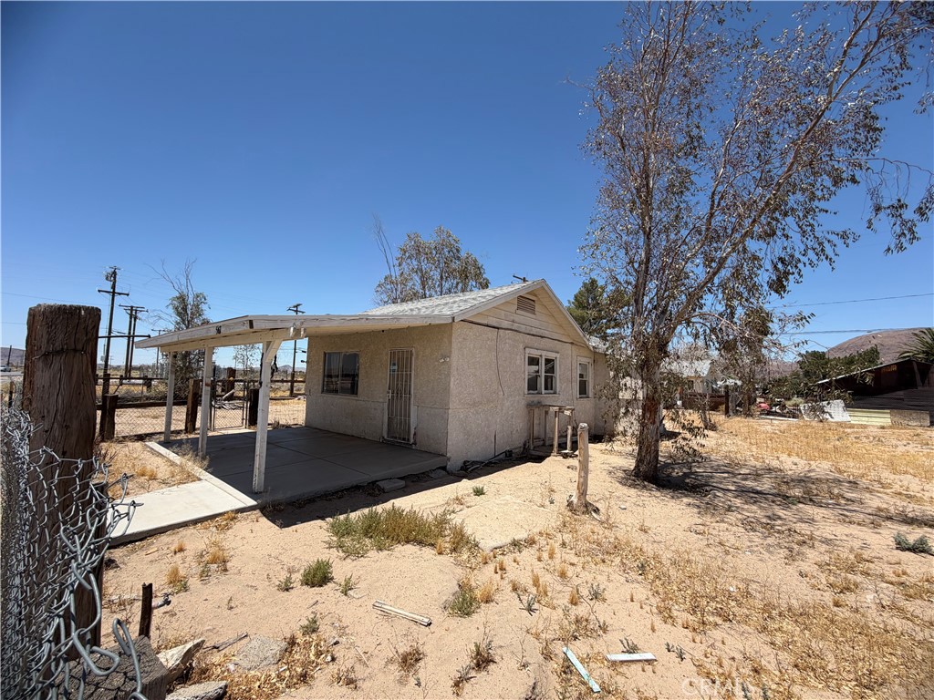 567 W Yermo Property Photo 1