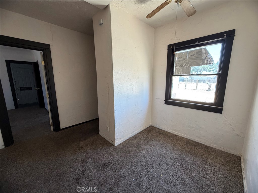 567 W Yermo Property Photo 11