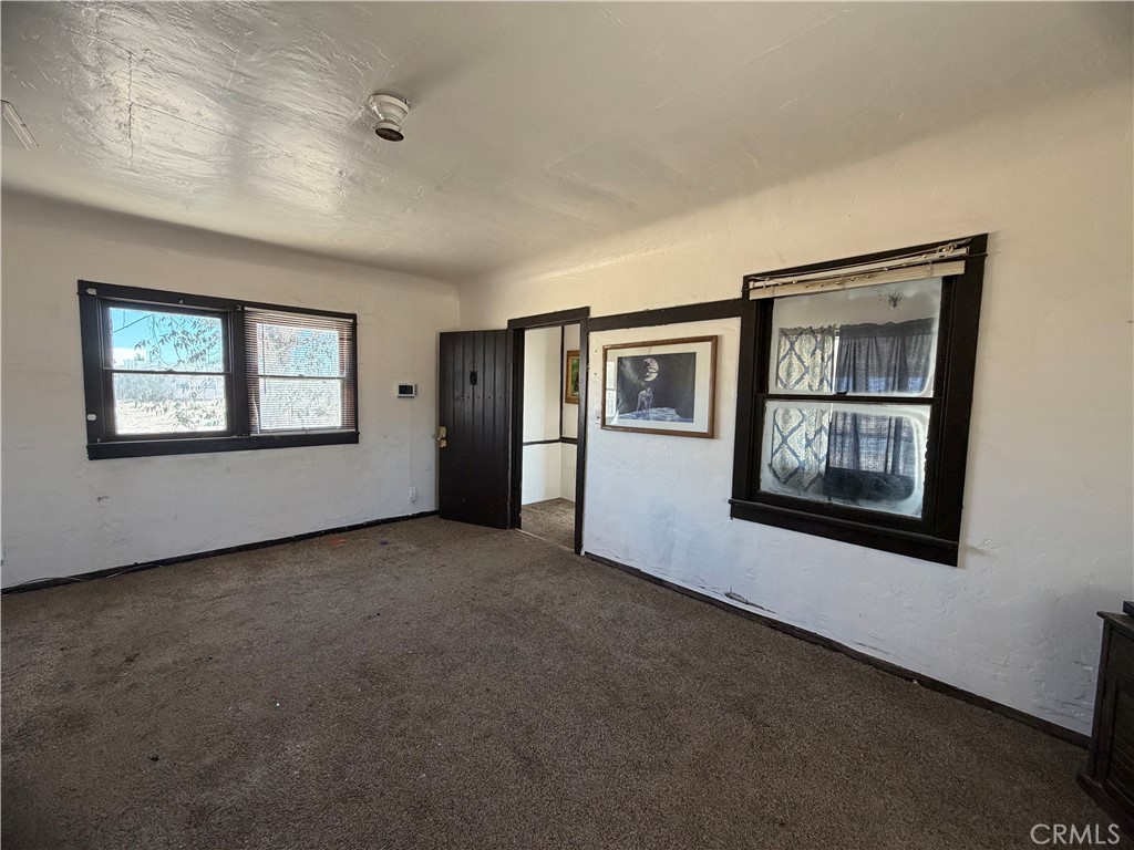 567 W Yermo Property Photo 23