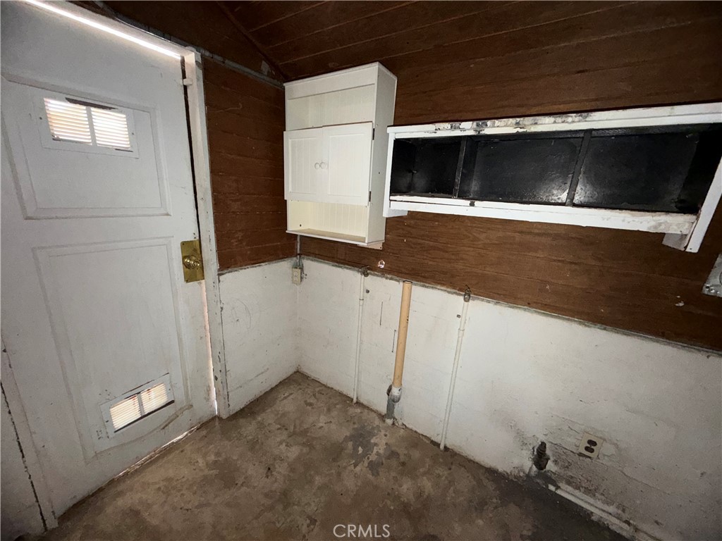 567 W Yermo Property Photo 25