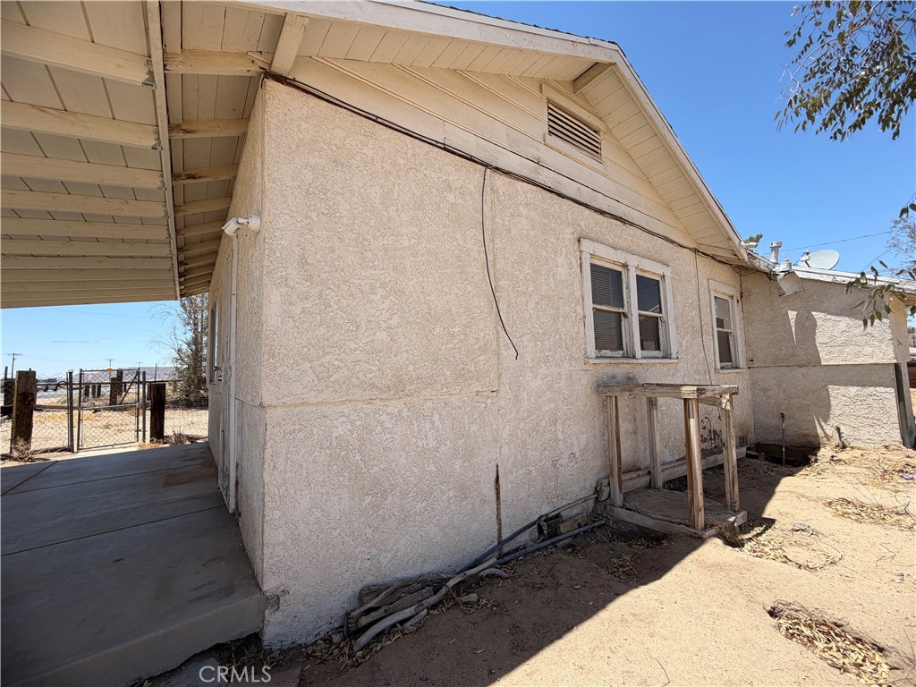 567 W Yermo Property Photo 26