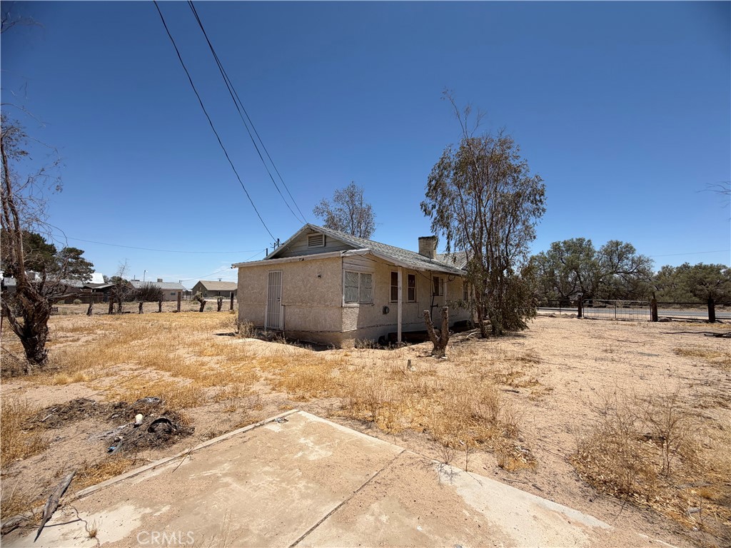 567 W Yermo Property Photo 32