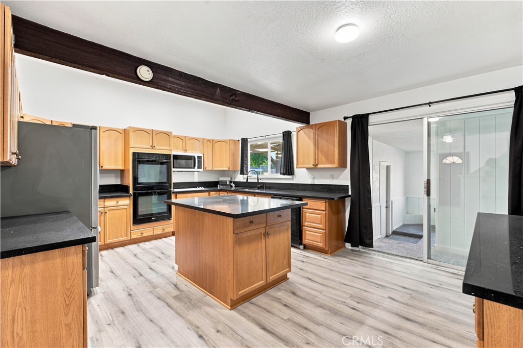 15037 Miami Property Photo 8