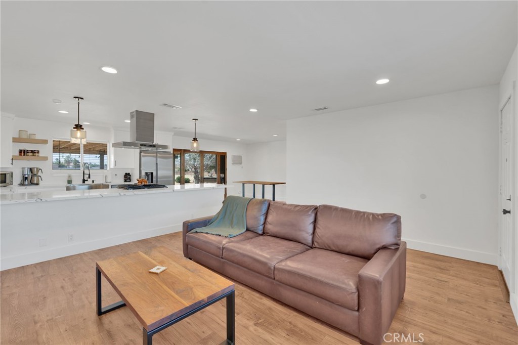 15075 Flathead Road Property Photo 9