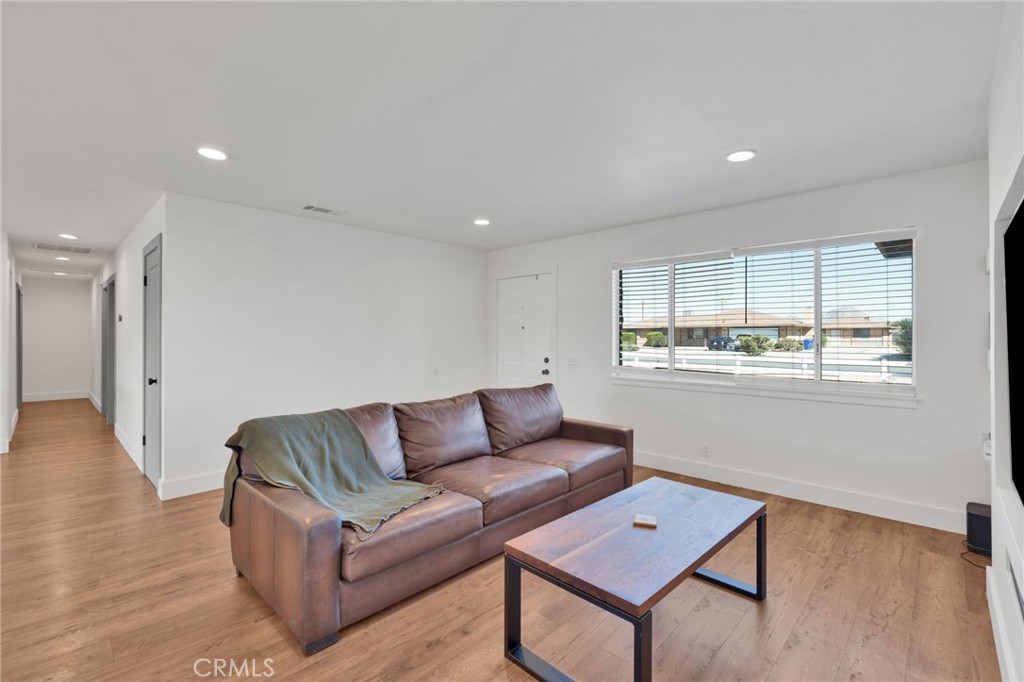 15075 Flathead Road Property Photo 10