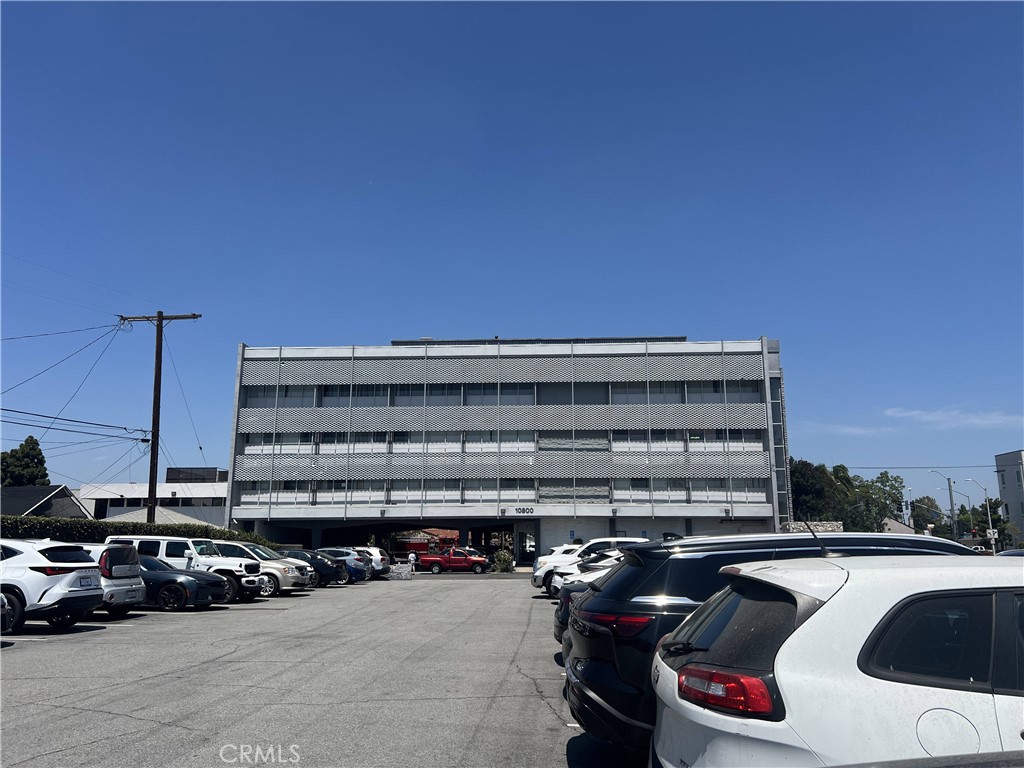 10800 Paramount Boulevard 406 Property Photo 18