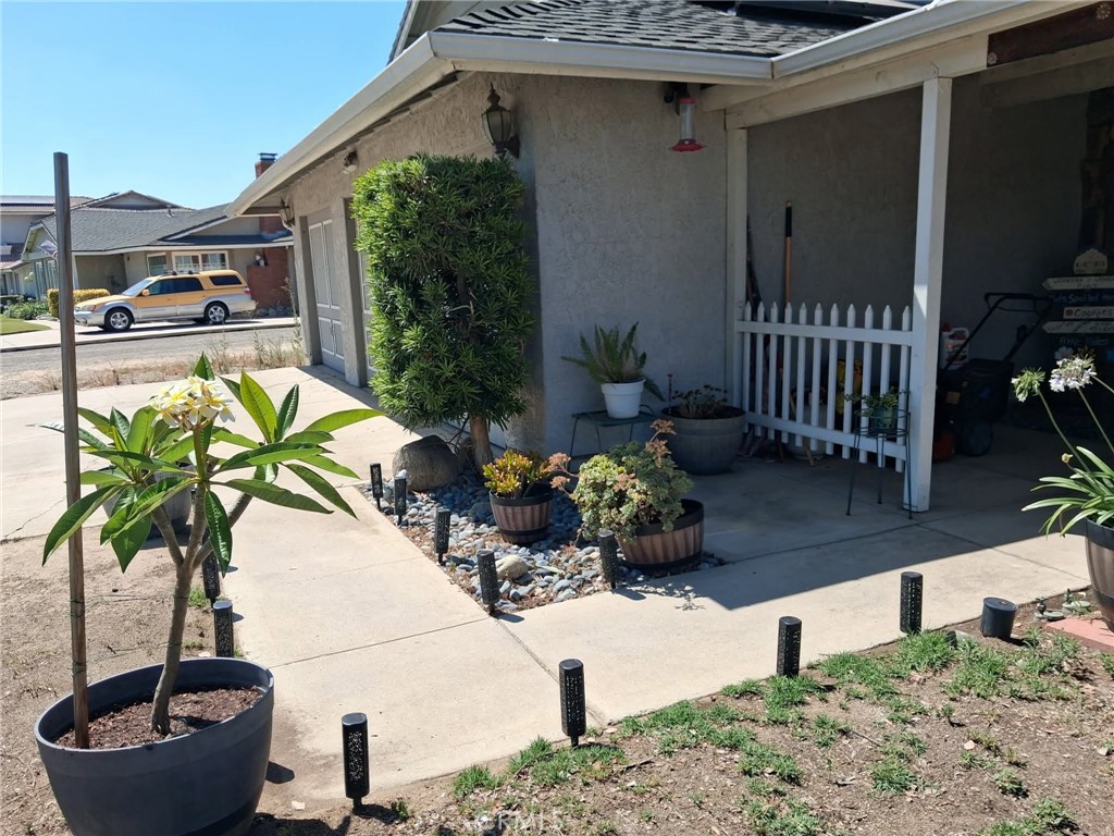 11448 Mojave Drive Property Photo 3