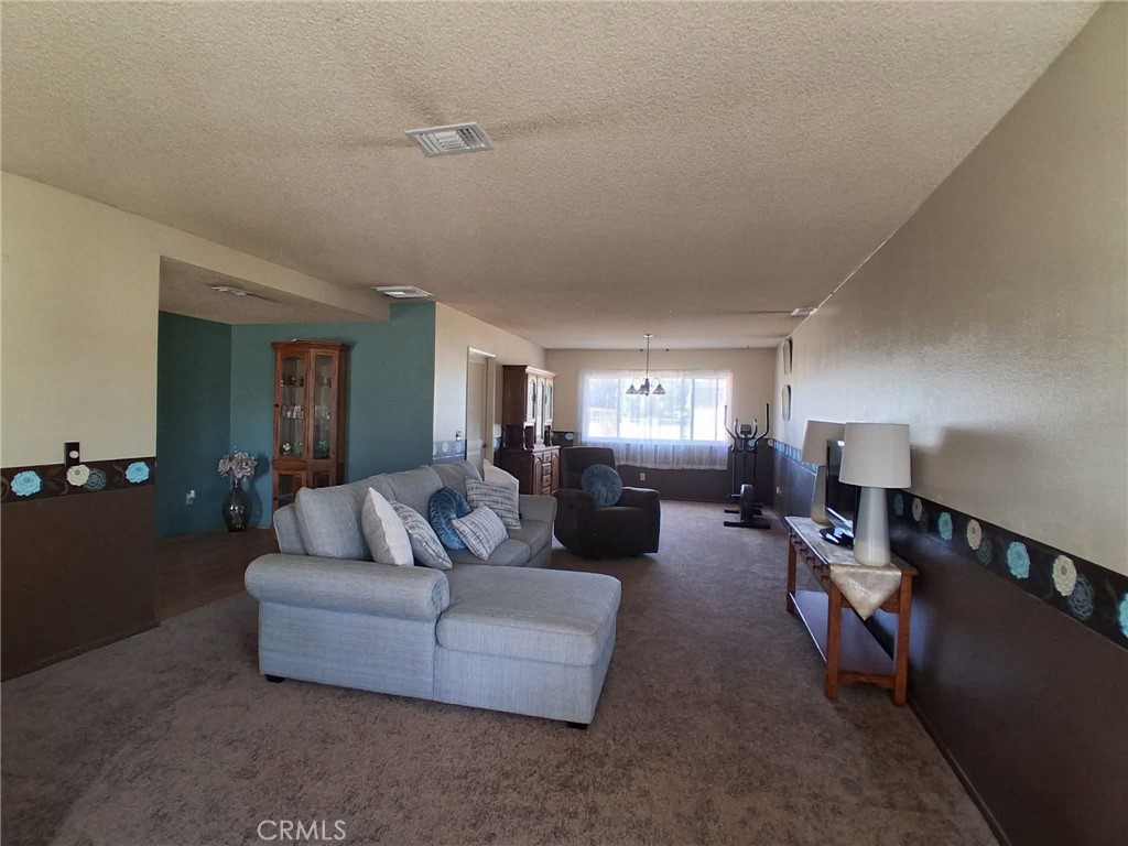 11448 Mojave Drive Property Photo 7
