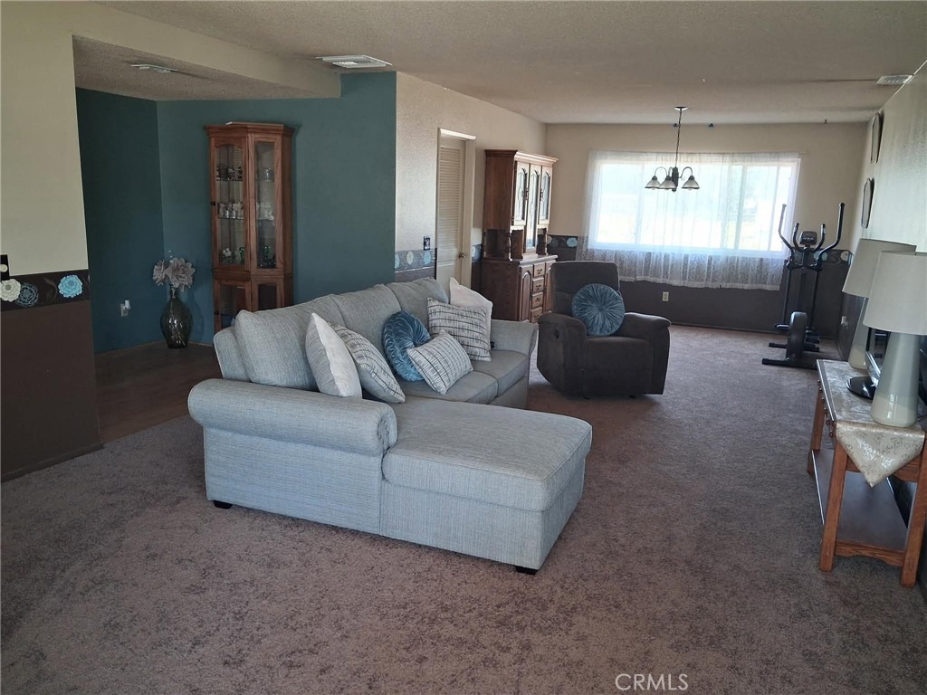 11448 Mojave Drive Property Photo 8
