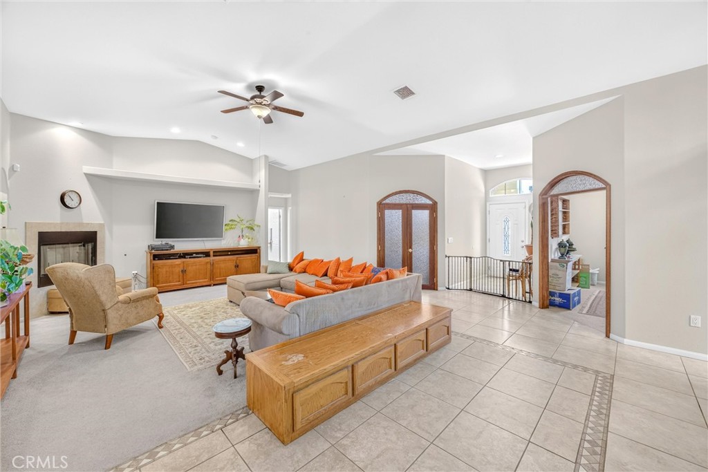 26760 Cinch Property Photo 4