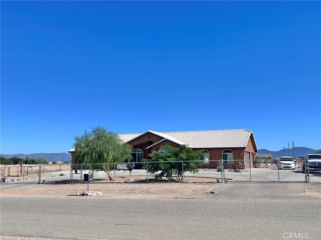 13565 Farmington Street Property Photo 4