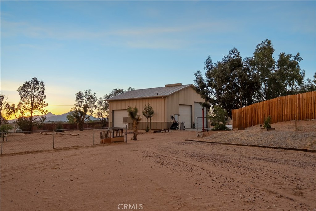23355 Cuyama Property Photo 45