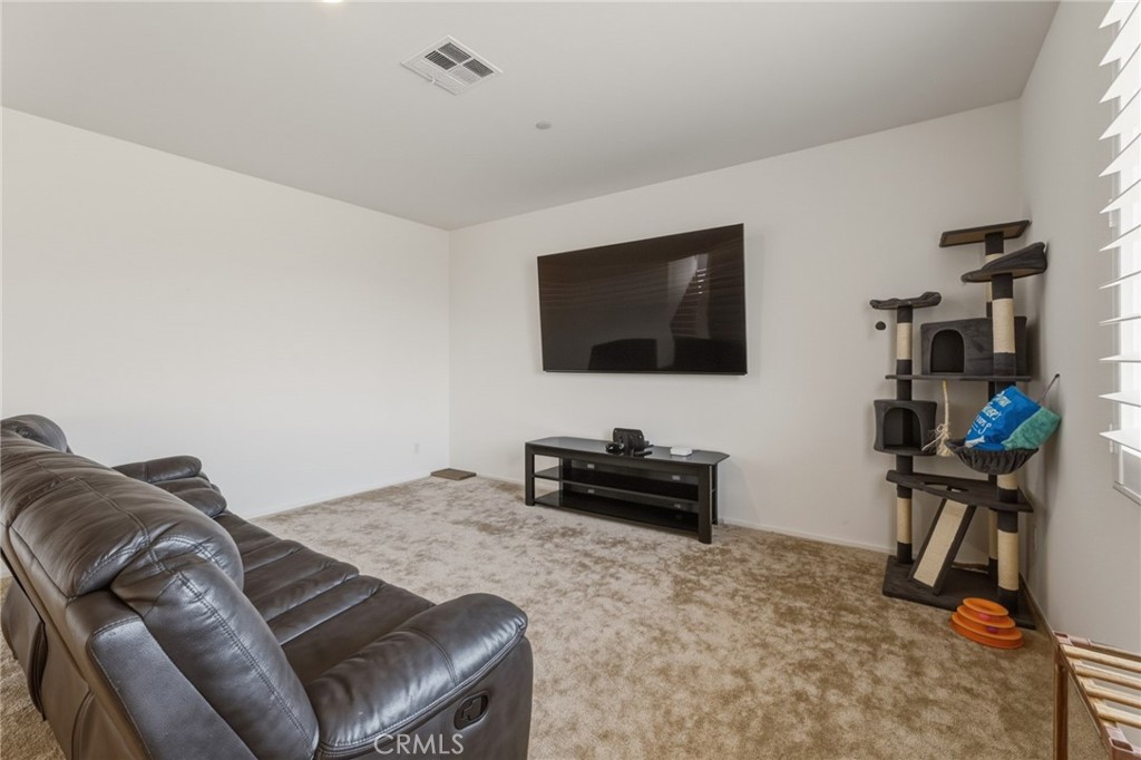 575 Feeder Property Photo 11