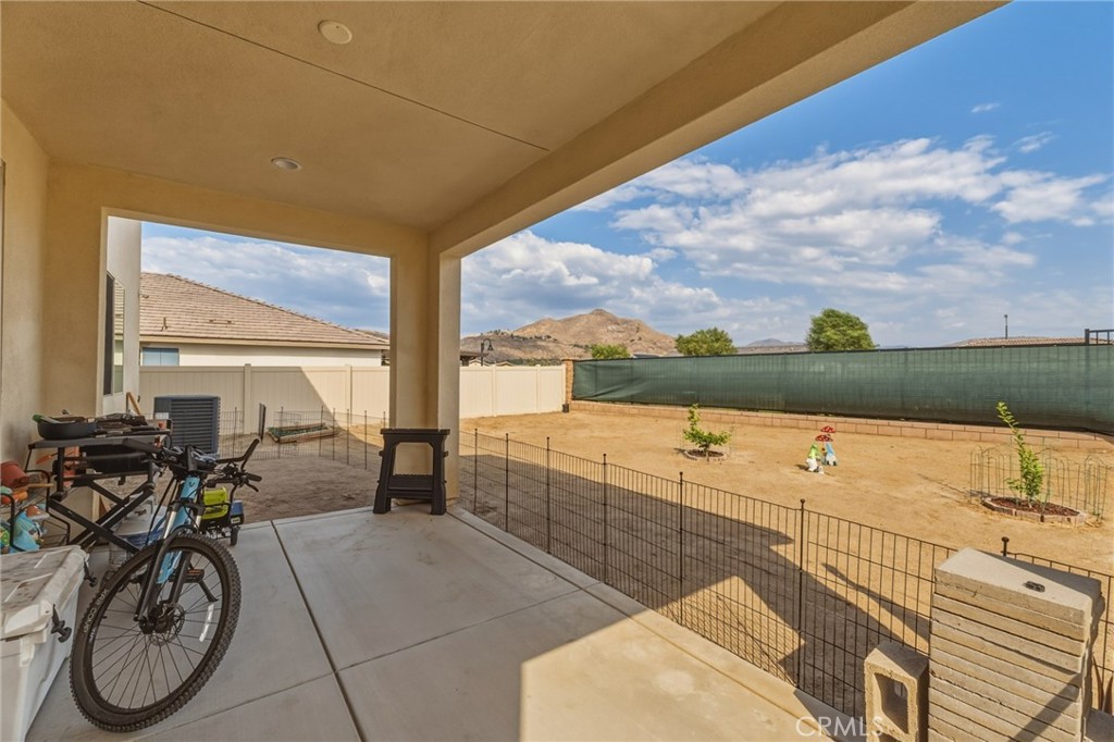 575 Feeder Property Photo 30