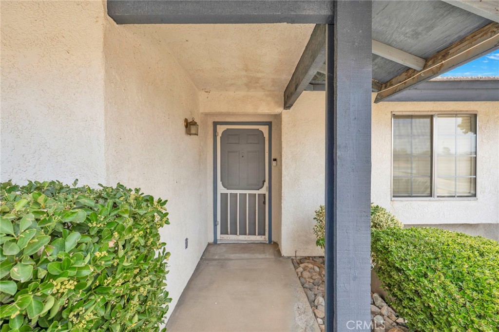 23333 Taos Property Photo 4