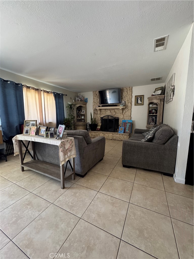 14530 Manzano Property Photo 6