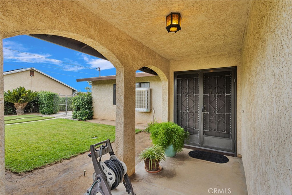 17994 Pine Street Property Photo 7