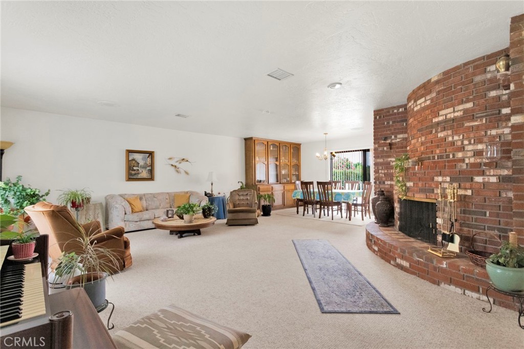 17994 Pine Street Property Photo 18