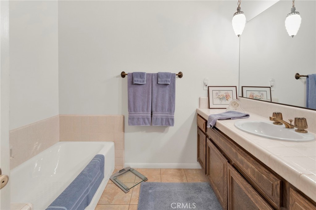 17994 Pine Street Property Photo 40