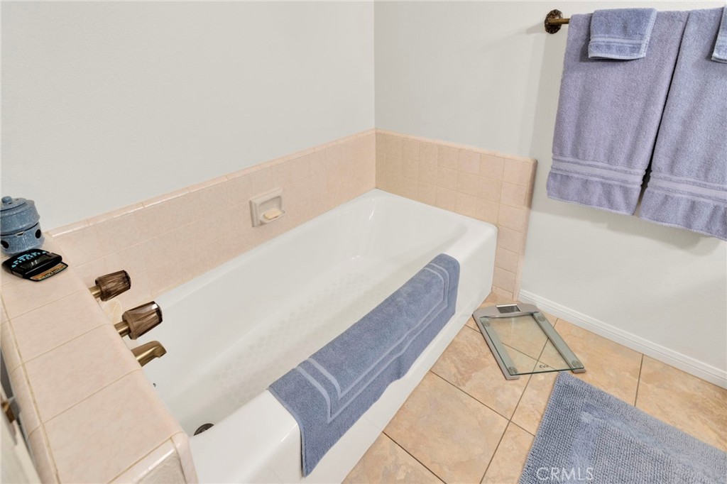 17994 Pine Street Property Photo 43