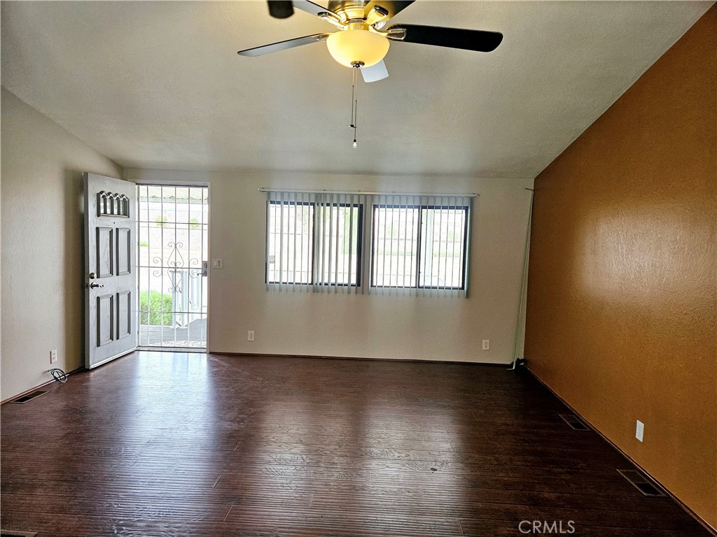 9161 Santa Fe E 20 Property Photo 9
