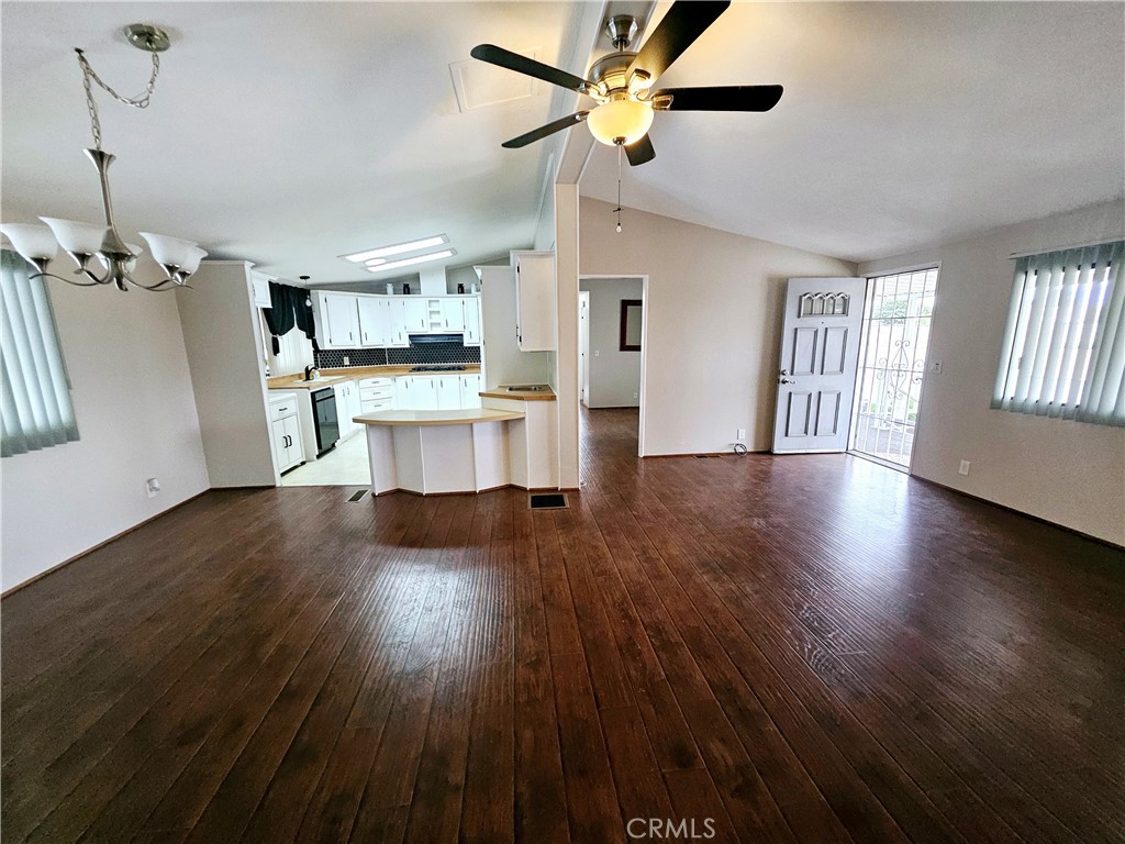 9161 Santa Fe E 20 Property Photo 25