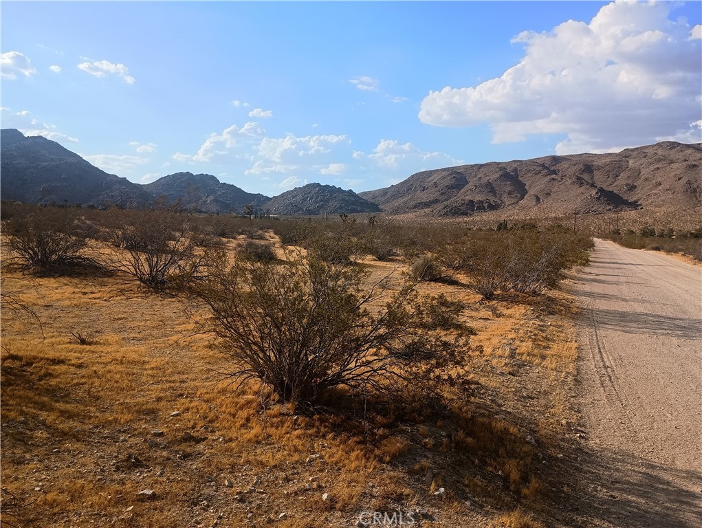 13089 Sunset Drive Property Photo 1