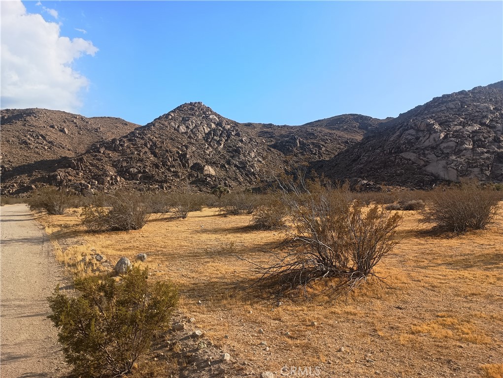 13089 Sunset Drive Property Photo 2