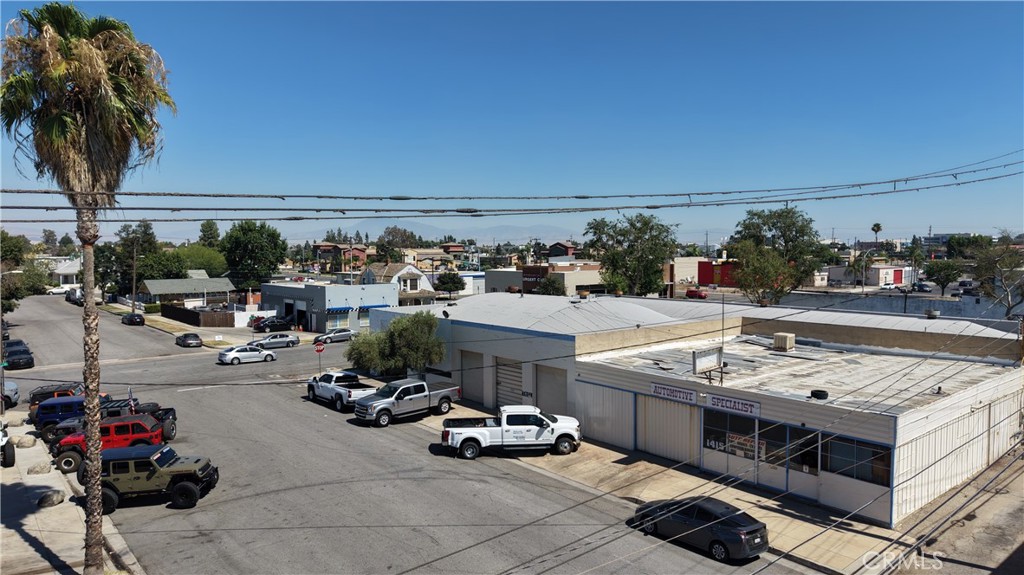 1415 25th St. Property Photo 3