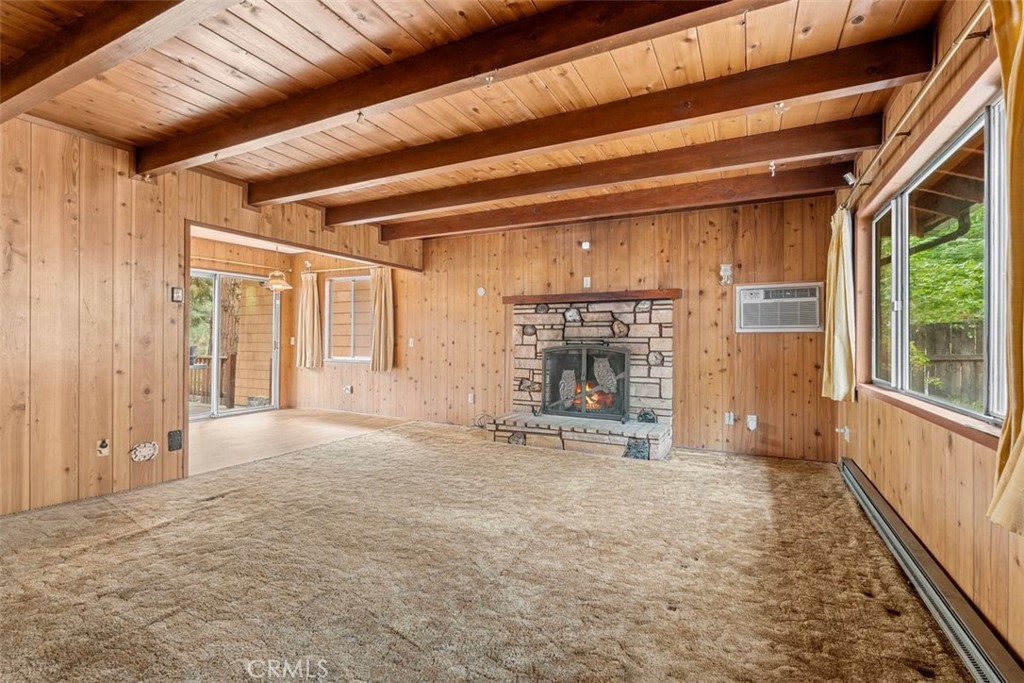 1056 Lark Property Photo 5