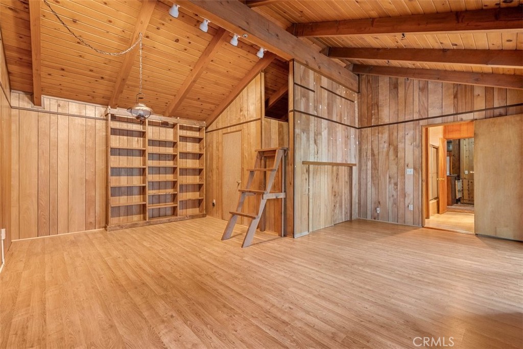 1056 Lark Property Photo 13