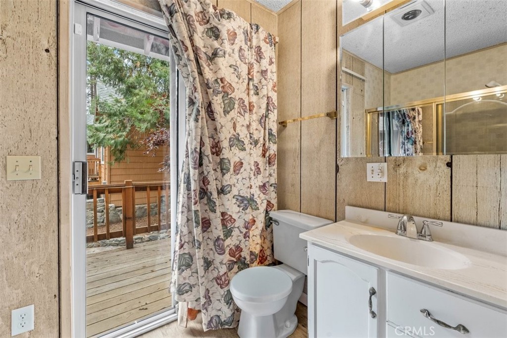 1056 Lark Property Photo 23