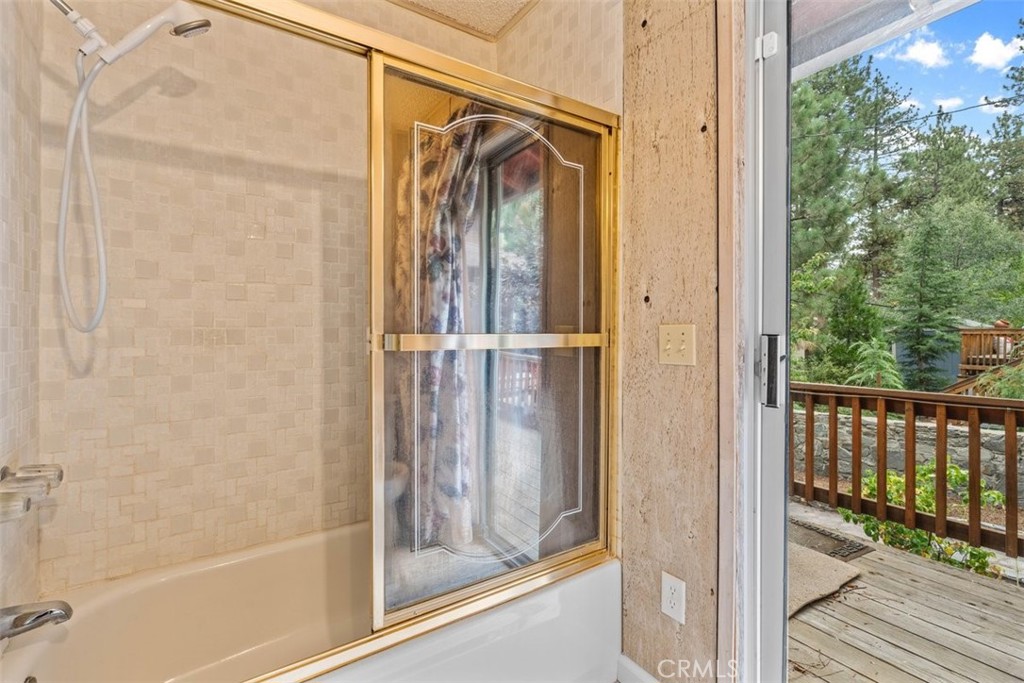 1056 Lark Property Photo 24