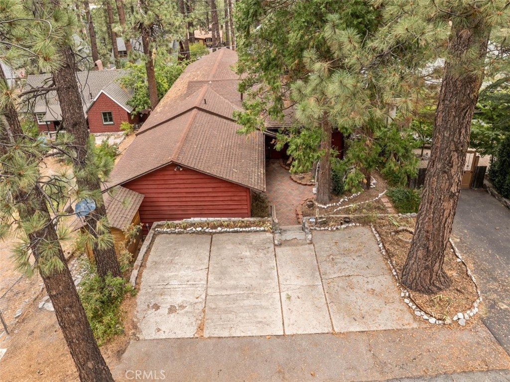 1056 Lark Property Photo 31