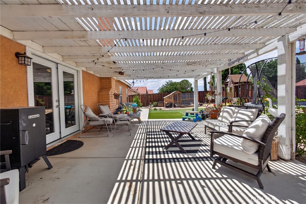 11052 Desert Rose Property Photo 5