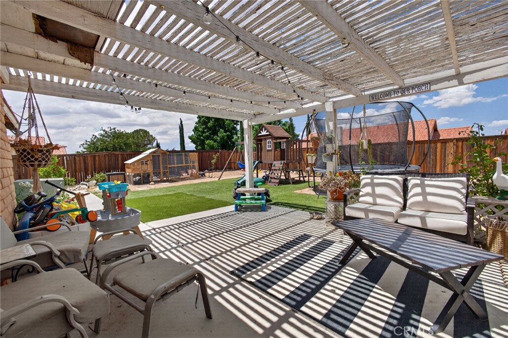 11052 Desert Rose Property Photo 9